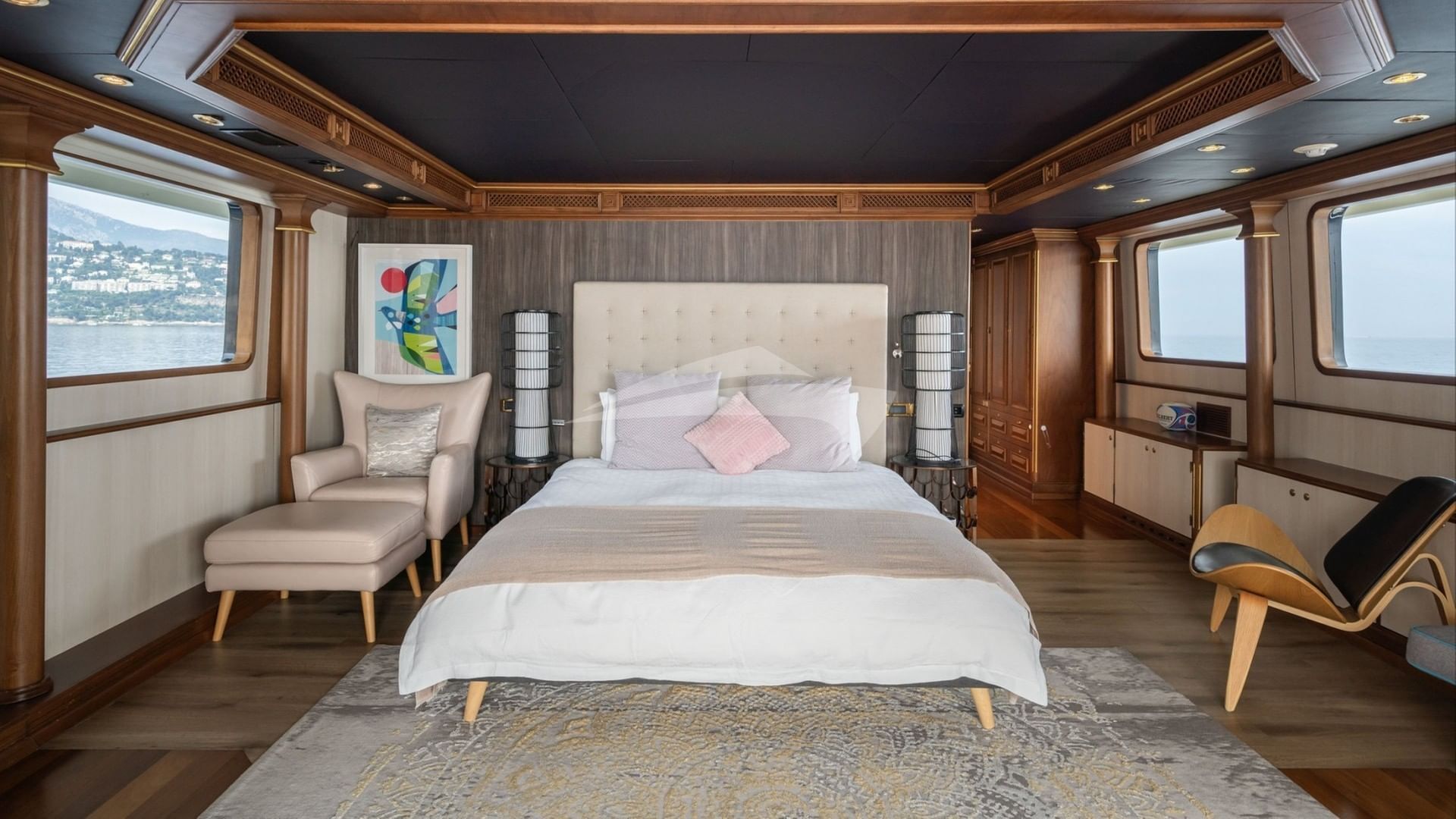 VIP Cabin - Upper Deck