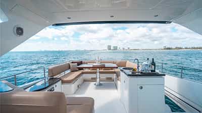 Upper deck