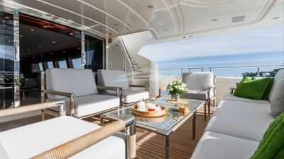 Main deck aft