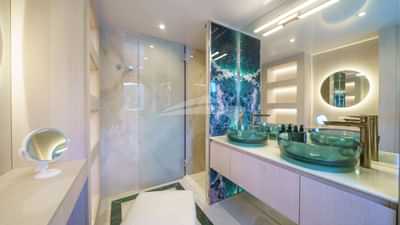 Master ensuite