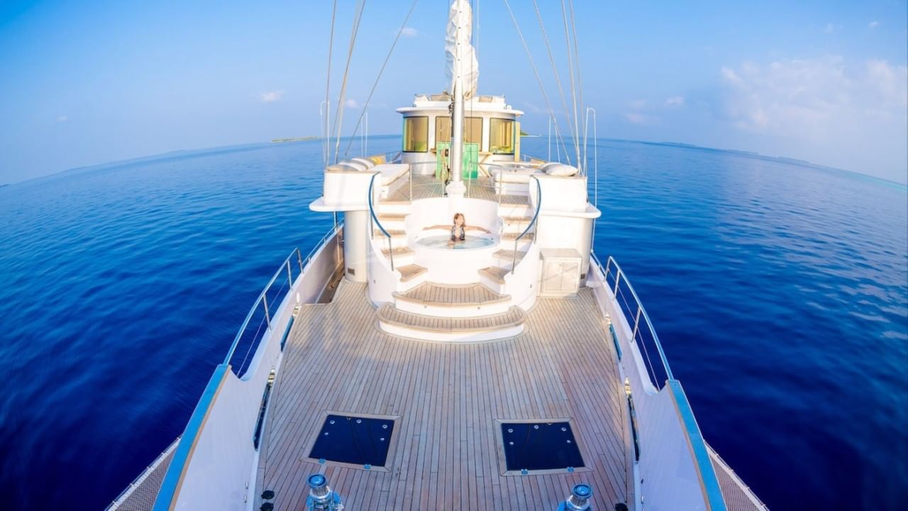 Deck and outdoor Spa Bath