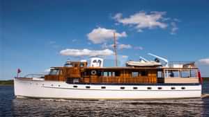 TIMELESSYacht Charter