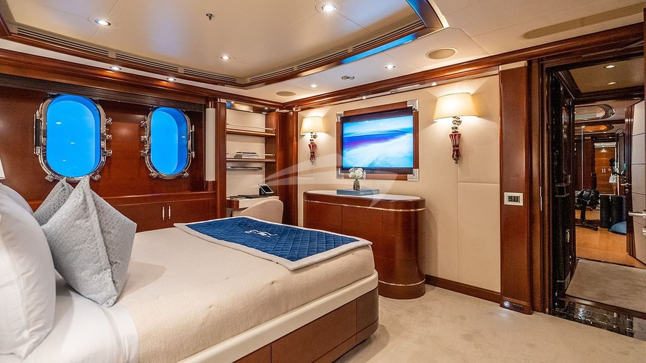 LOWER DECK GUEST STATEROOM