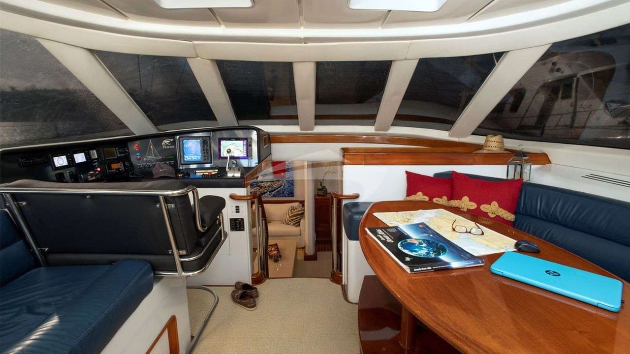 Large Windows to take in the View!