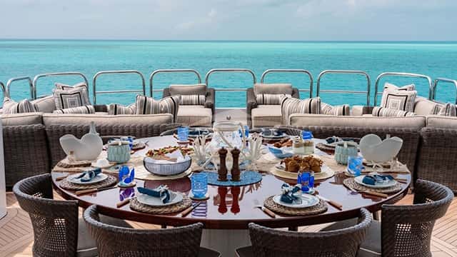 OCEAN CLUB yacht charter photo 4