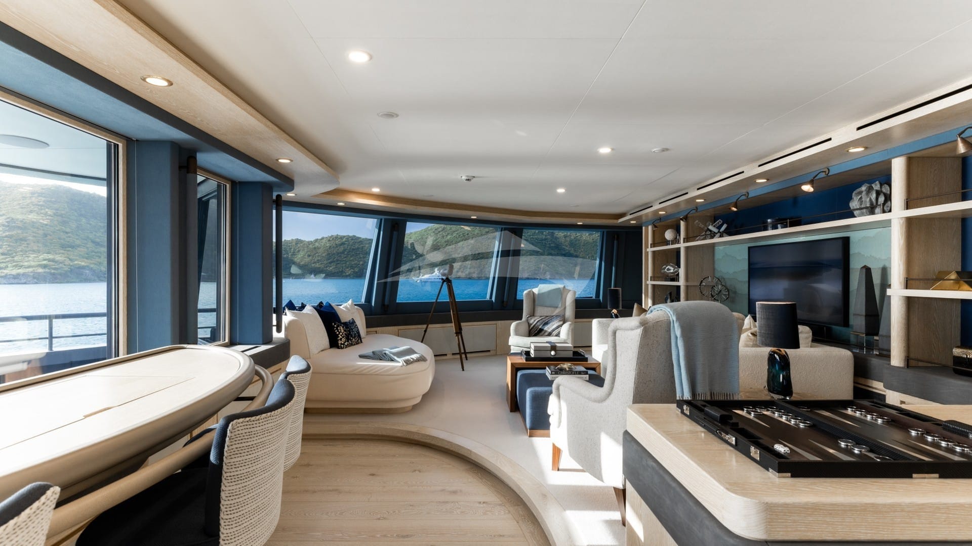 B Deck - Observation Lounge
