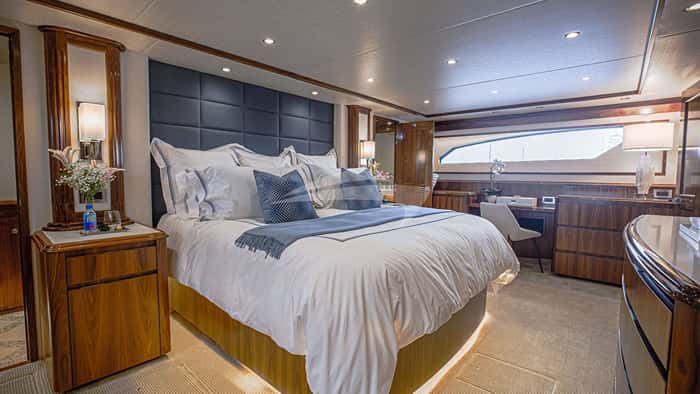 SPECULATOR 92 28m motor yacht charter, photo 5