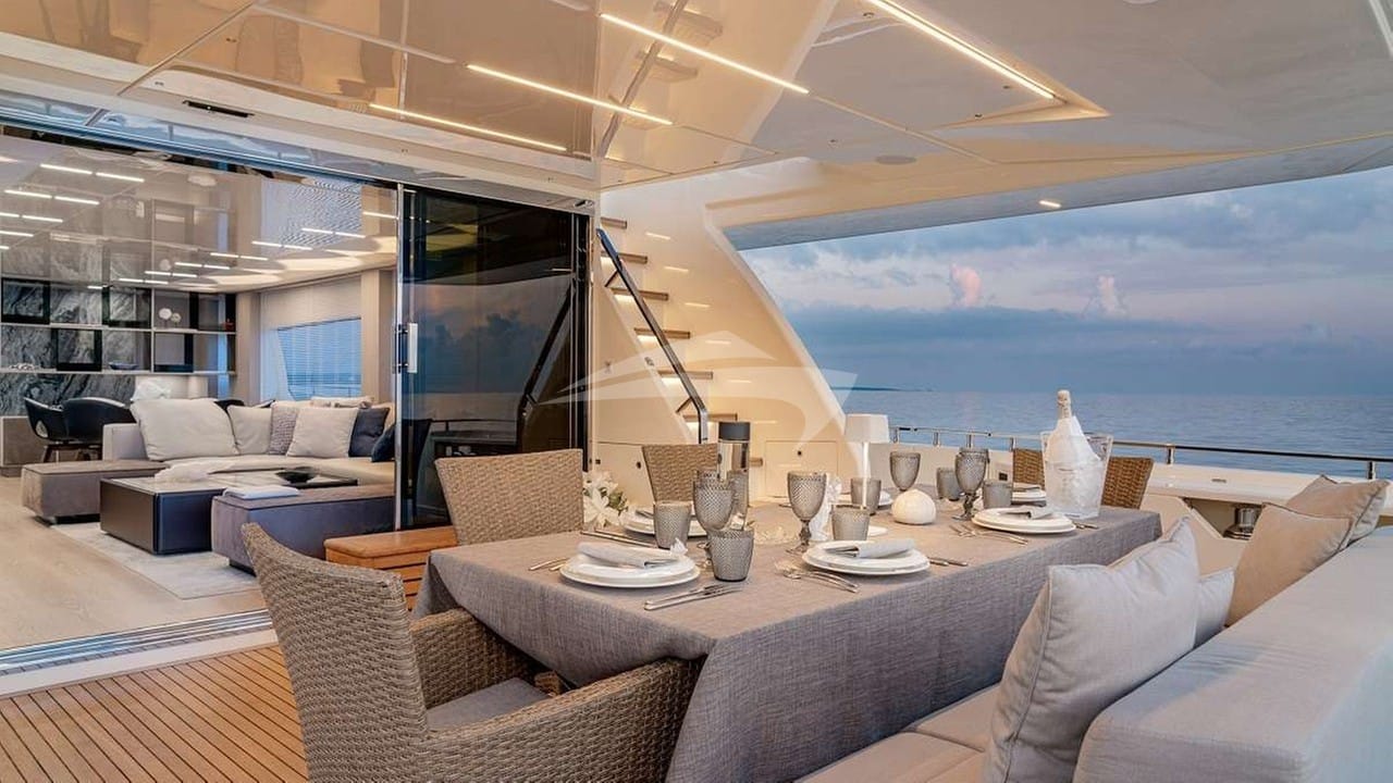 Aft Deck Dining