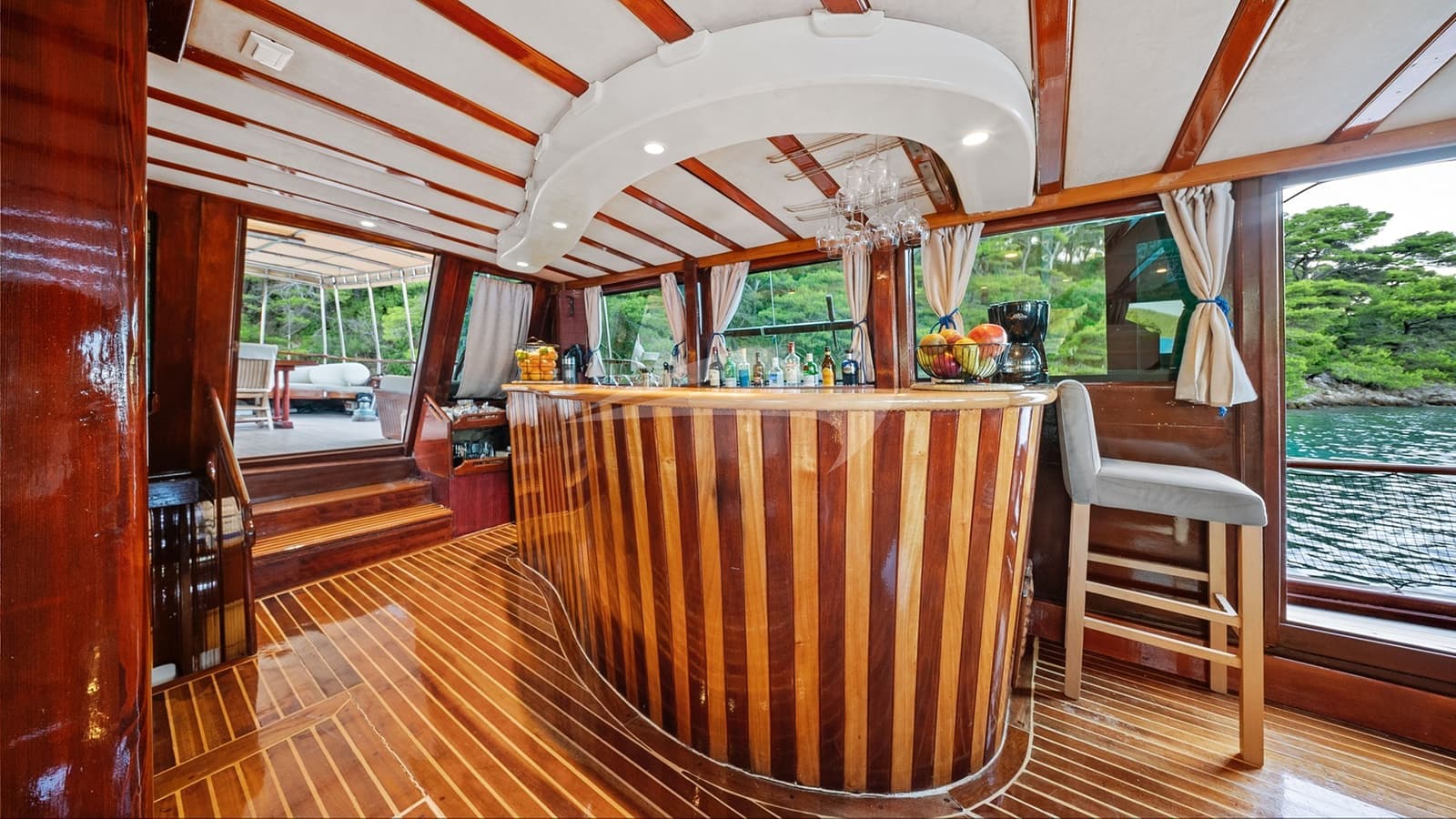 ELEGANZA, photo from the yacht portfolio 20