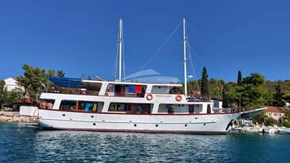 OTAC NIKOLA 28m motor yacht charter, photo 12