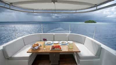 Al Fresco Dining
