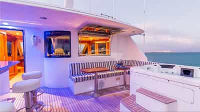 Top Deck