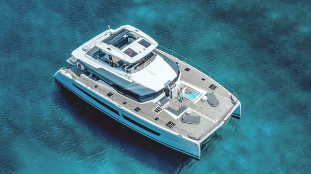 D2 20m motor yacht for charter
