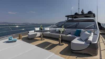 Foredeck Seating
