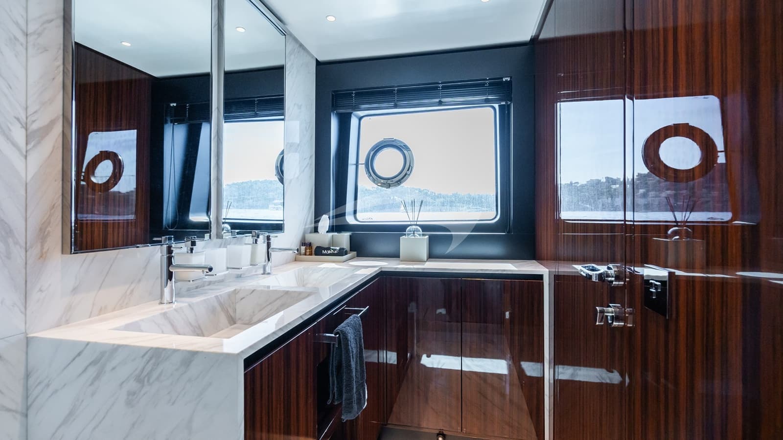 L'AS BLEU, photo from the yacht portfolio 25