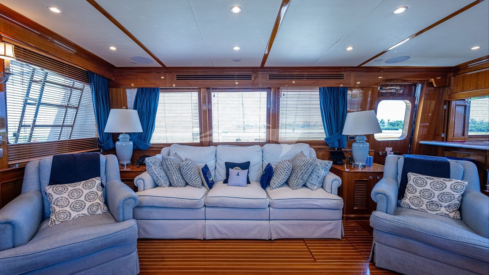 MAGIC TUTCH, photo from the yacht portfolio 15