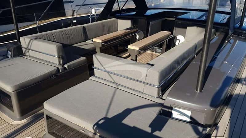 YKNOT 22m sailing yacht charter, photo 5