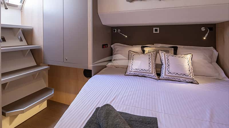 LICENSE TO CHILL 17m sailing yacht charter, photo 3