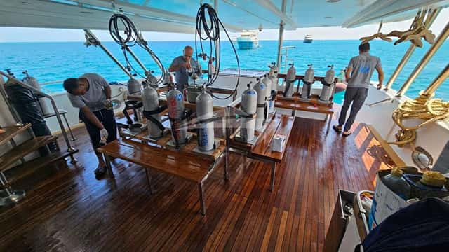 HEAVEN SAPHIR yacht charter photo 3