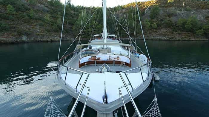 DEAR LILA 33m sailing yacht charter, photo 5
