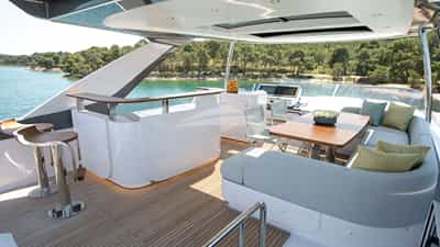 Flybridge