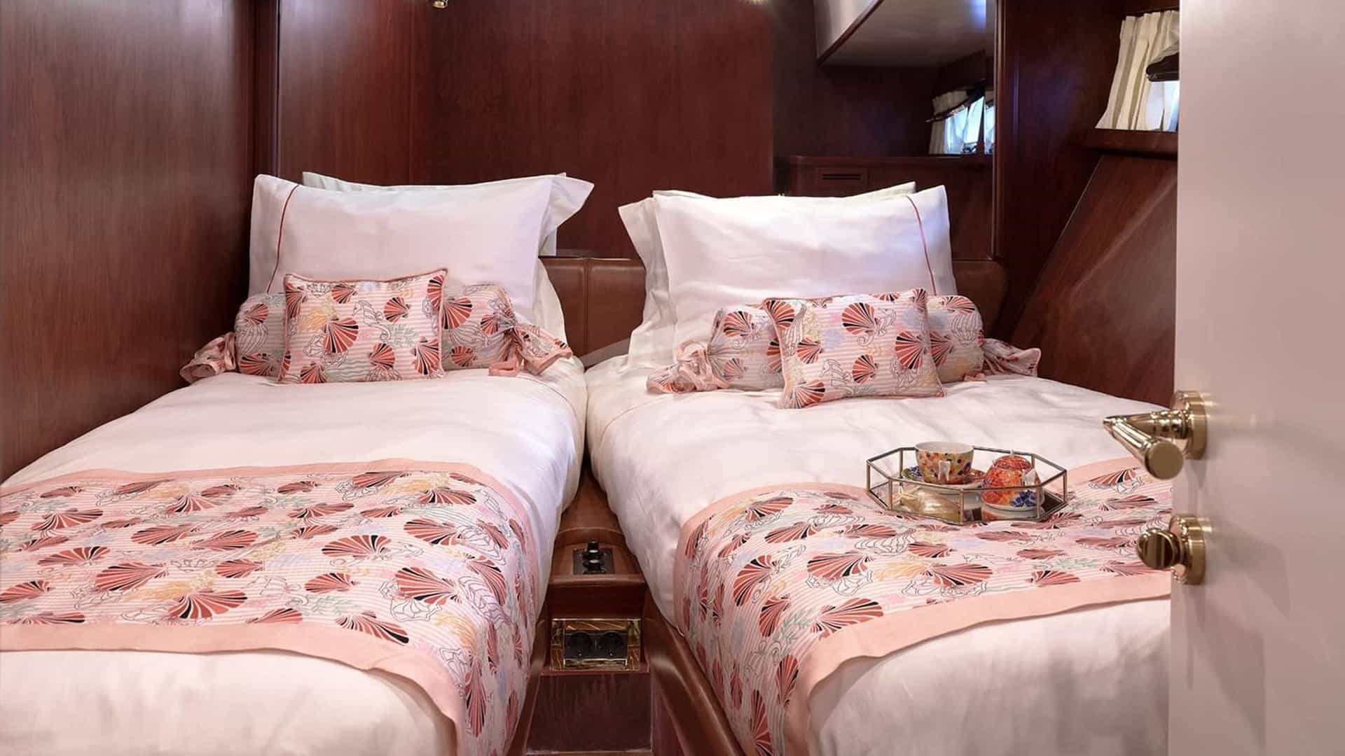 Twin Cabin