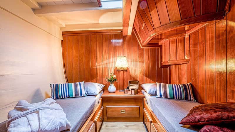 O'REMINGTON 28m sailing yacht charter, photo 8