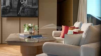 Saloon TV