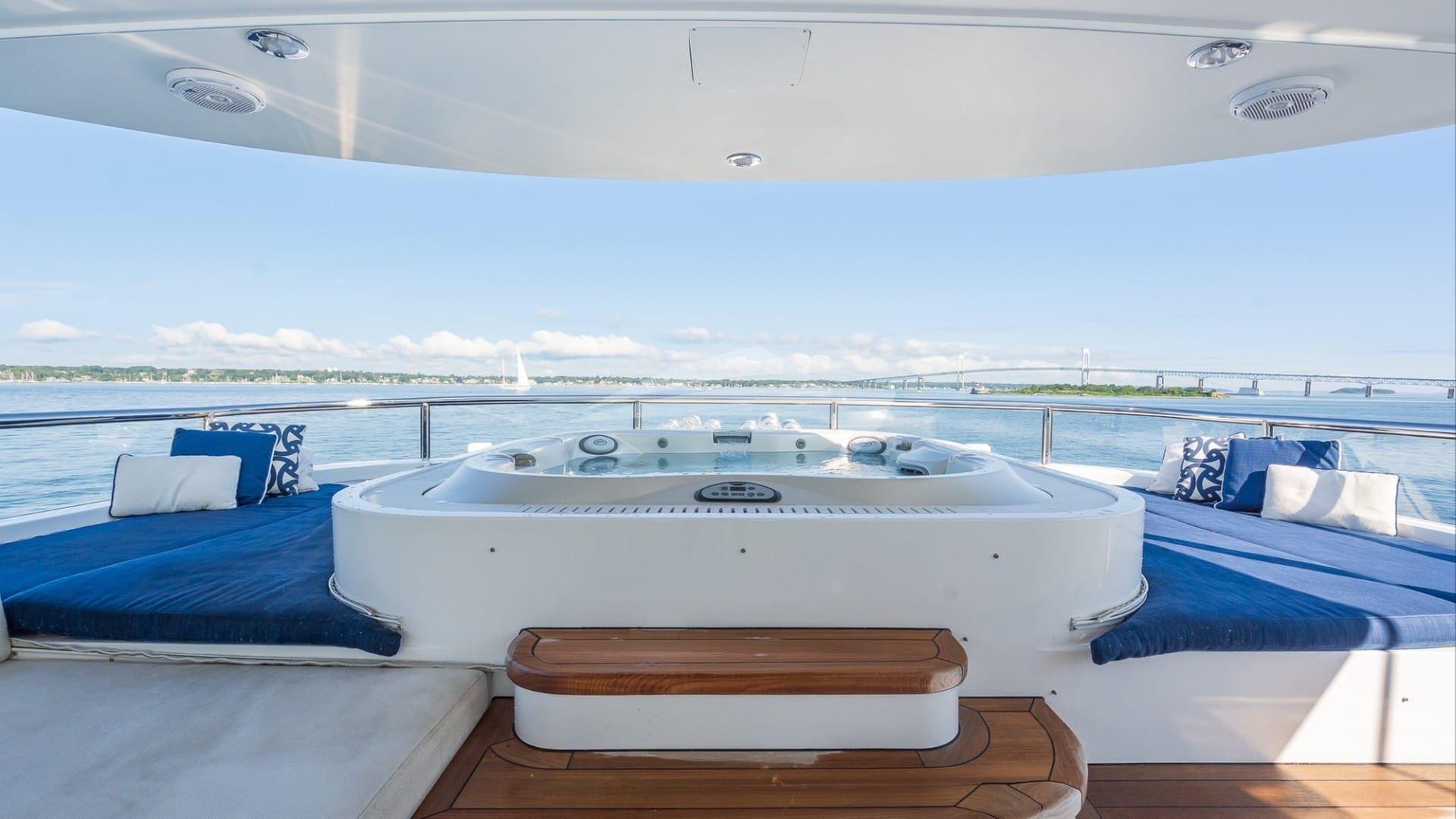 SUN DECK