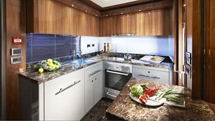 OASIS 28m motor yacht charter, photo 8