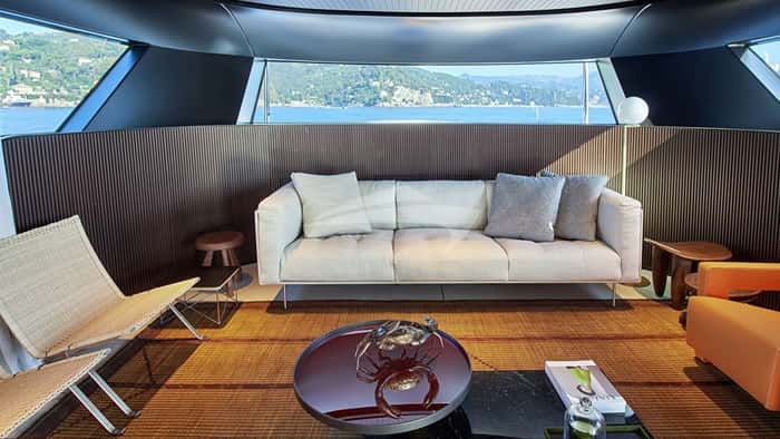 PAUSE OF LONDON 27m motor yacht charter, photo 5