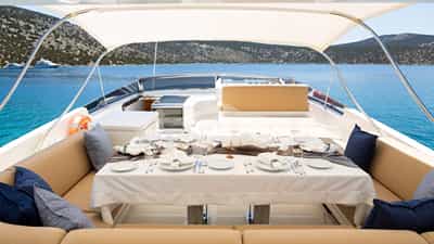 Sundeck Dining