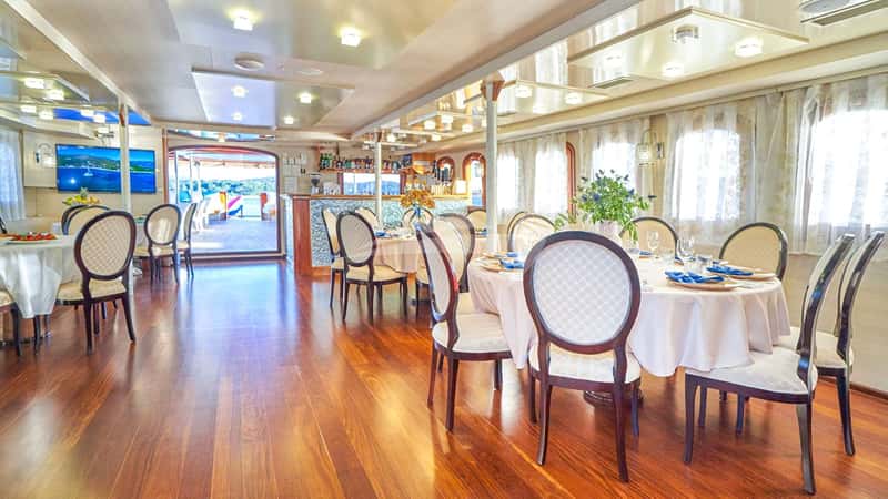 CASABLANCA 53m motor yacht charter, photo 10