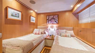 Twin Cabin