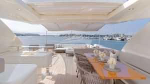 Flybridge Dining