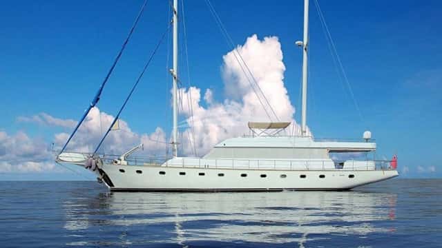 CANEREN 27m sailing yacht for charter