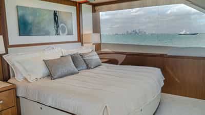 Split Level Master Cabin