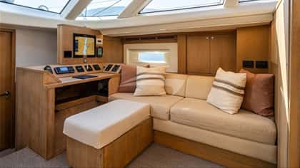 CHAMPAGNE HIPPY 25m sailing yacht charter, photo 10
