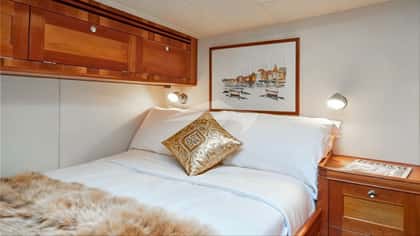 DARK STAR OF LONDON 28m sailing yacht charter, photo 13