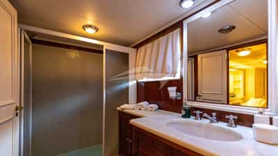 Master Cabin shower