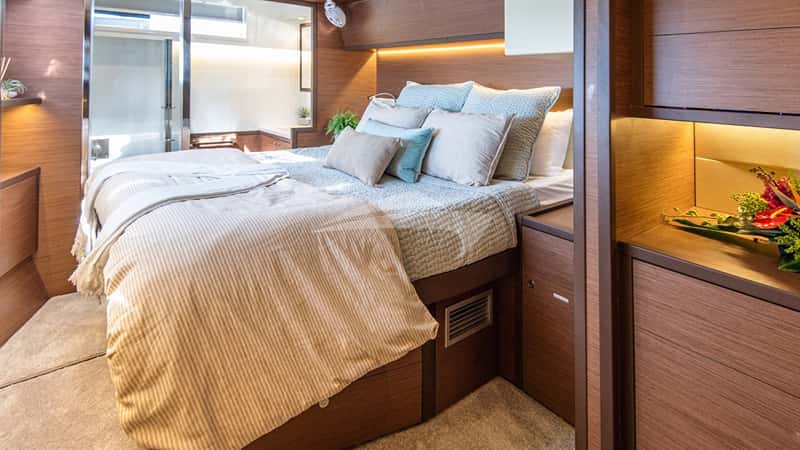 LIQUID ZEN 16m sailing yacht charter, photo 4