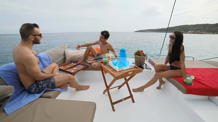 NEW HORIZONS 2 15m sailing yacht charter, photo 4