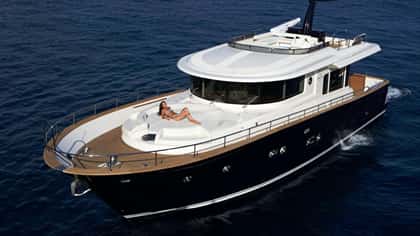 TRABUCAIRE 20m motor yacht charter, photo 6