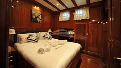 Double Cabin
