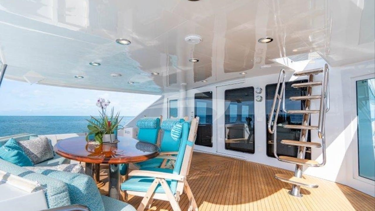 MAIN DECK AFT
