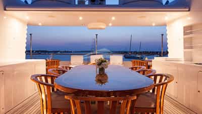 Sundeck Dining