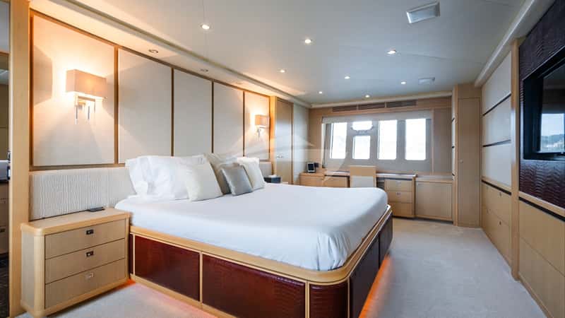 BLUE EYES 29m motor yacht charter, photo 7