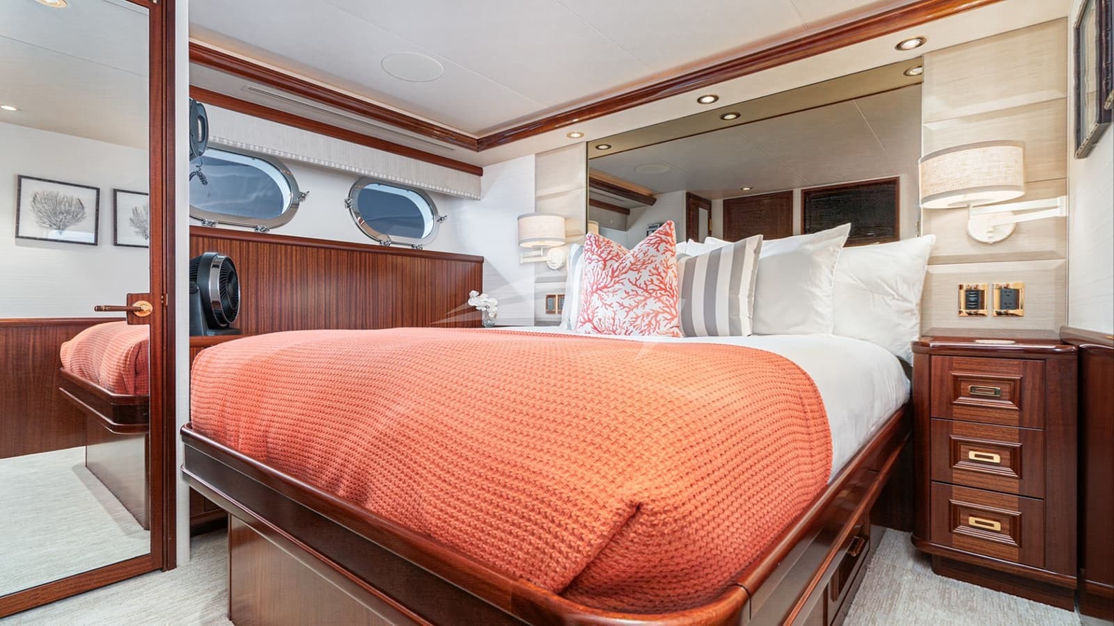 BETH ANN, photo from the yacht portfolio 24