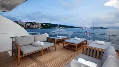 Top Deck