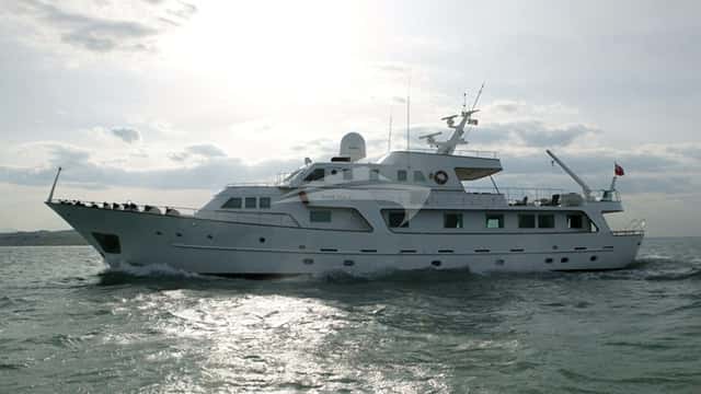 SOUTH PAW C 35m motor yacht for charter